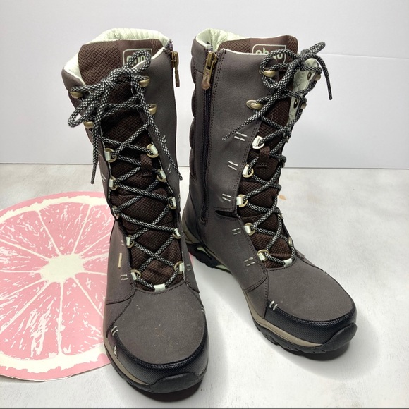 ahnu snow boots